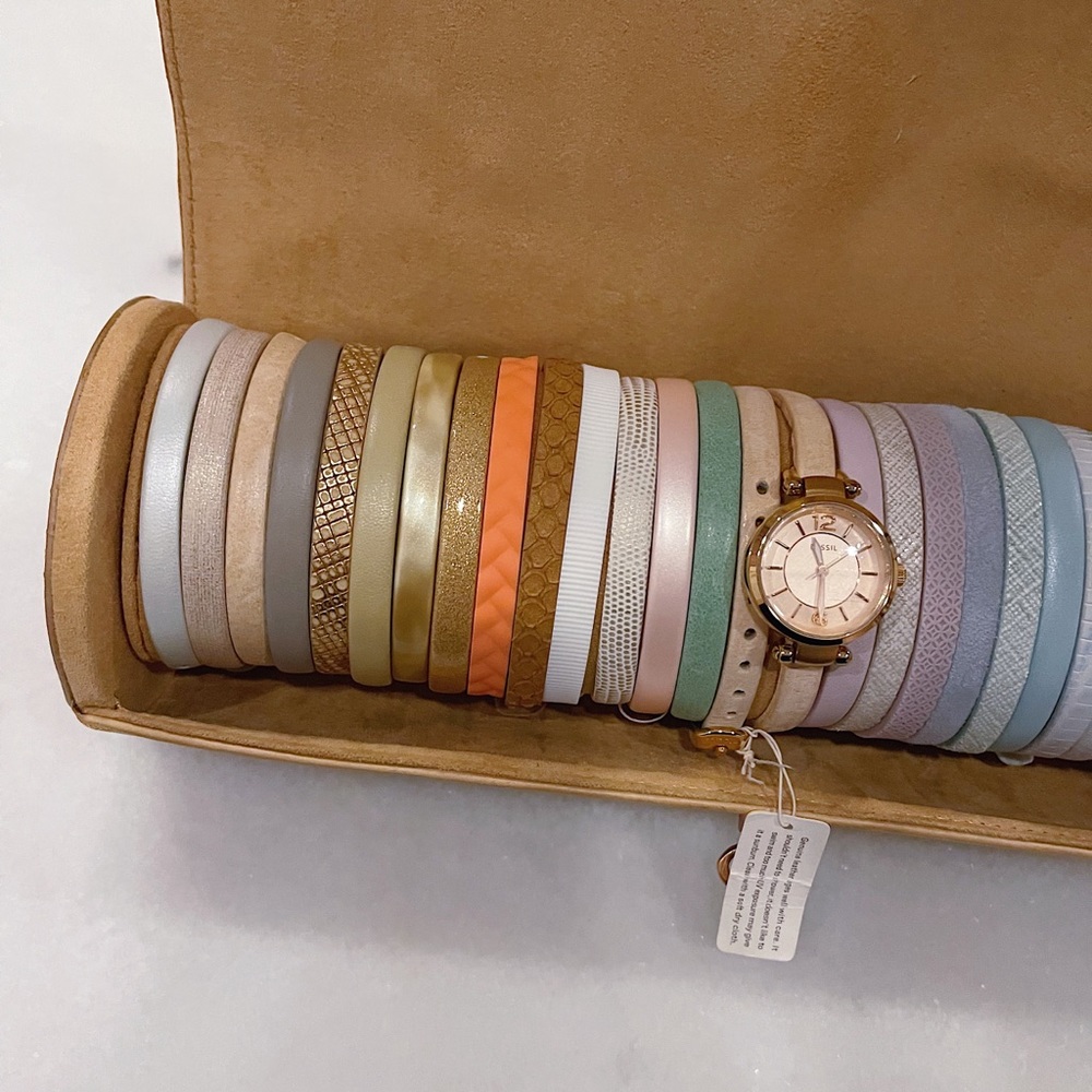 FOSSIL GEORGIA THREE-HAND LEATHER WRAP WATCH SET (DISCONTINUED) - Picture 9 of 16